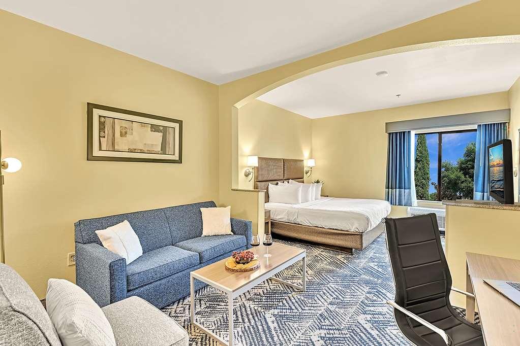 Best Western Plus Lewisville Flower Mound Bilik gambar