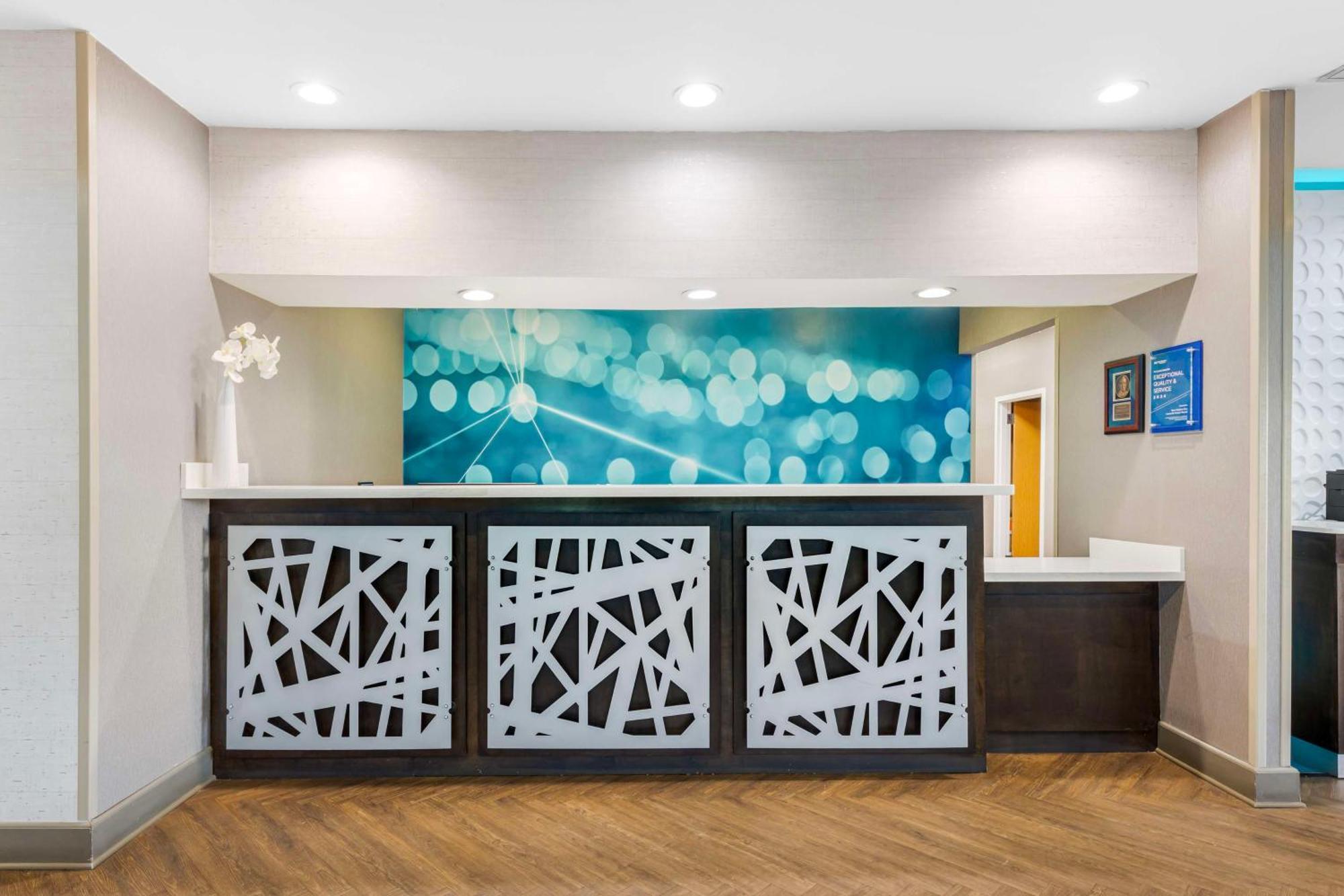 Best Western Plus Lewisville Flower Mound Luaran gambar